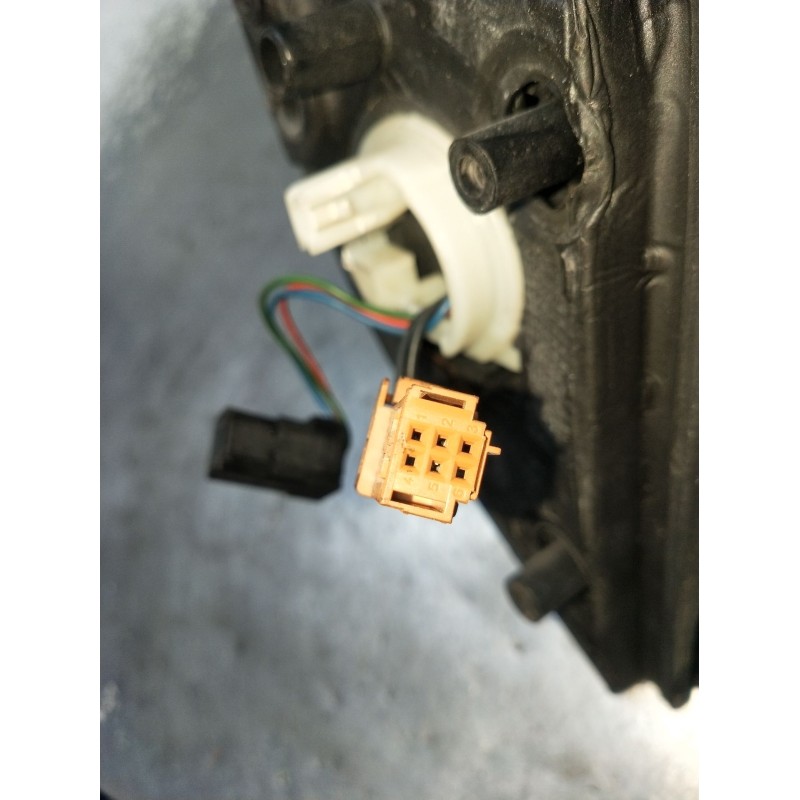 Recambio de retrovisor derecho para peugeot partner furgoneta/monovolumen 1.6 hdi / bluehdi 75 referencia OEM IAM  ELÉCTRICO 201