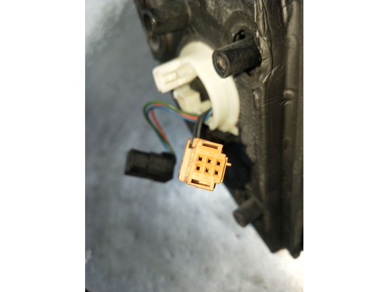 Recambio de retrovisor derecho para peugeot partner furgoneta/monovolumen 1.6 hdi / bluehdi 75 referencia OEM IAM  ELÉCTRICO 201