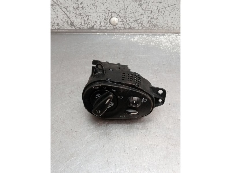 Recambio de mando luces para ford focus i sedán (dfw) 1.8 turbo di / tddi referencia OEM IAM   