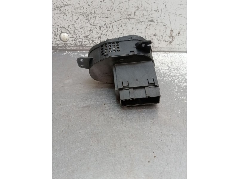 Recambio de mando luces para ford focus i sedán (dfw) 1.8 turbo di / tddi referencia OEM IAM   