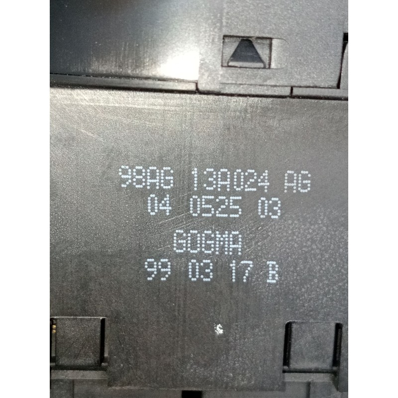Recambio de mando luces para ford focus i sedán (dfw) 1.8 turbo di / tddi referencia OEM IAM   