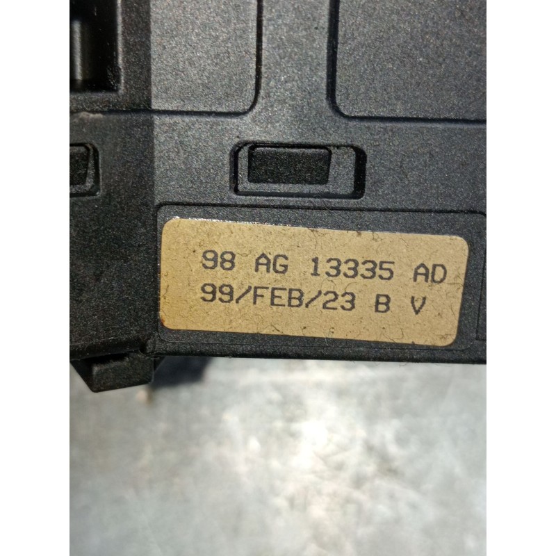 Recambio de mando luces para ford focus i sedán (dfw) 1.8 turbo di / tddi referencia OEM IAM   