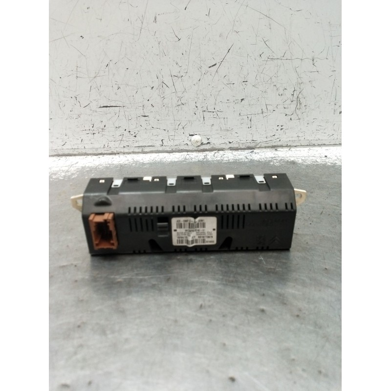 Recambio de pantalla multifuncion para peugeot partner furgoneta/monovolumen 1.6 hdi / bluehdi 75 referencia OEM IAM 9809842880 