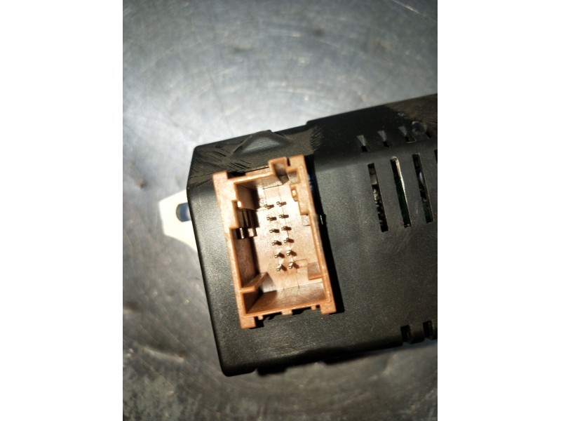 Recambio de pantalla multifuncion para peugeot partner furgoneta/monovolumen 1.6 hdi / bluehdi 75 referencia OEM IAM 9809842880 