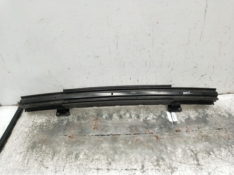 Recambio de refuerzo paragolpes delantero para land rover range rover sport v6 td s referencia OEM IAM   2010
