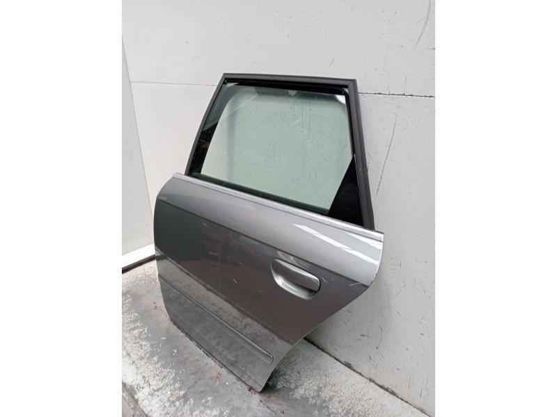 Recambio de puerta trasera izquierda para audi a4 b7 avant (8ed) 2.0 tdi 16v referencia OEM IAM   