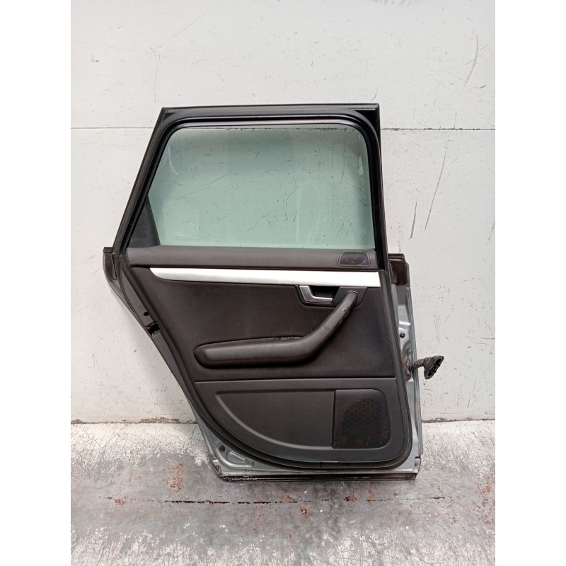 Recambio de puerta trasera izquierda para audi a4 b7 avant (8ed) 2.0 tdi 16v referencia OEM IAM   