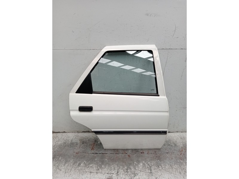 Recambio de puerta trasera derecha para ford escort v (aal, abl) 1.8 16v xr3i referencia OEM IAM   