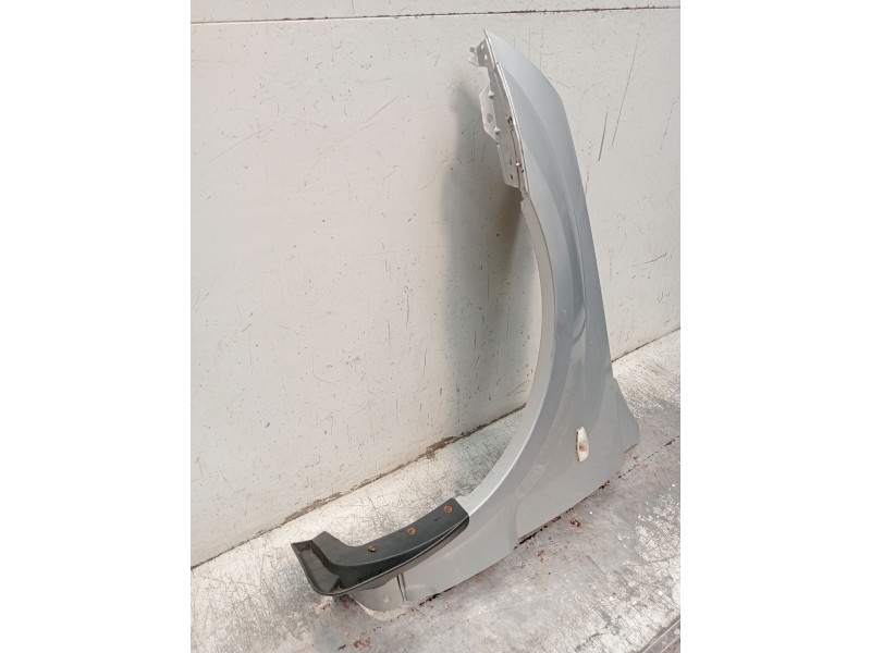 Recambio de aleta delantera izquierda para kia sorento i (jc) 2.5 crdi referencia OEM IAM   