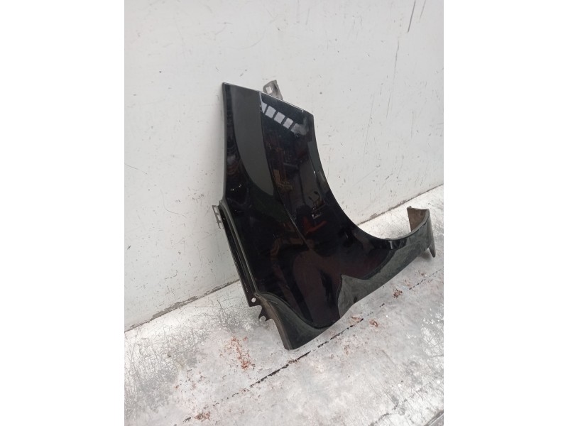 Recambio de aleta delantera derecha para ford fiesta vi (cb1, ccn) 1.5 tdci referencia OEM IAM   