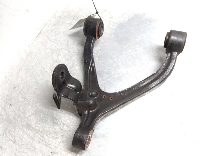Recambio de brazo suspension superior trasero derecho para ssangyong rexton 2.7 turbodiesel cat referencia OEM IAM   