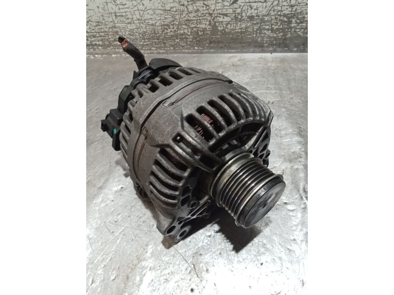 Recambio de alternador para audi a4 b7 avant (8ed) 2.0 tdi 16v referencia OEM IAM 06F903023J 0124525092 05