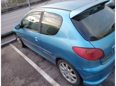 peugeot 206 berlina del año 2000 2