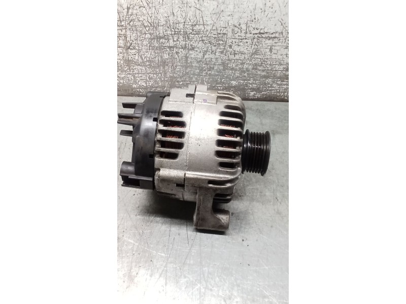 Recambio de alternador para bmw 3 (e46) 320 d referencia OEM IAM 7789980A 150A 01