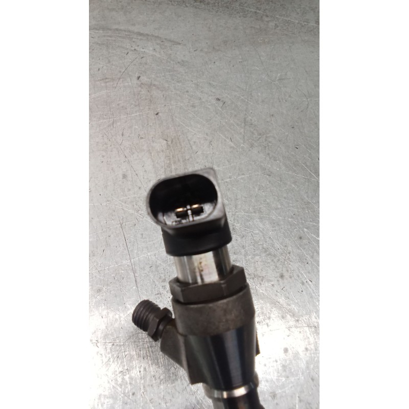 Recambio de inyector para renault scénic iii (jz0/1_) 1.5 dci referencia OEM IAM 8200903034 H3200704191 CONTINENTAL