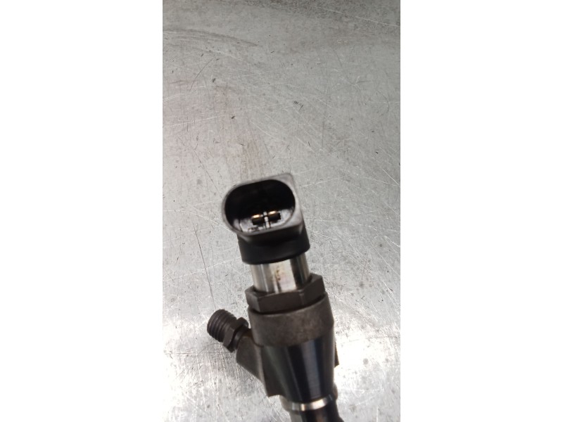 Recambio de inyector para renault scénic iii (jz0/1_) 1.5 dci referencia OEM IAM 8200903034 H3200704191 CONTINENTAL