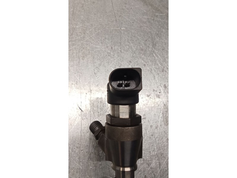 Recambio de inyector para renault scénic iii (jz0/1_) 1.5 dci referencia OEM IAM 8200903034 H3200704191 SIEMENS