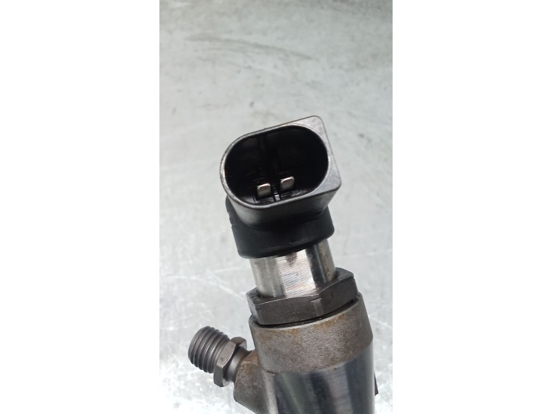Recambio de inyector para renault scénic iii (jz0/1_) 1.5 dci referencia OEM IAM 8200903034  CONTINENT