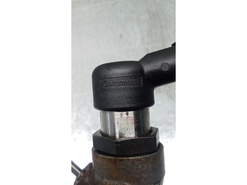 Recambio de inyector para renault scénic iii (jz0/1_) 1.5 dci referencia OEM IAM 8200903034  CONTINENT