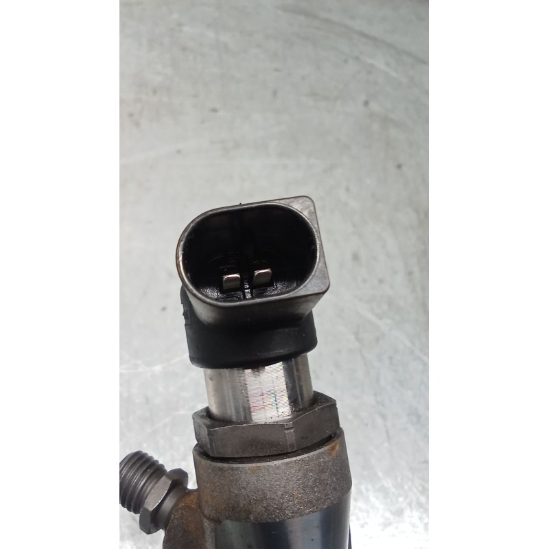 Recambio de inyector para renault scénic iii (jz0/1_) 1.5 dci referencia OEM IAM 8200903034 H3200704191 CONTINENTAL
