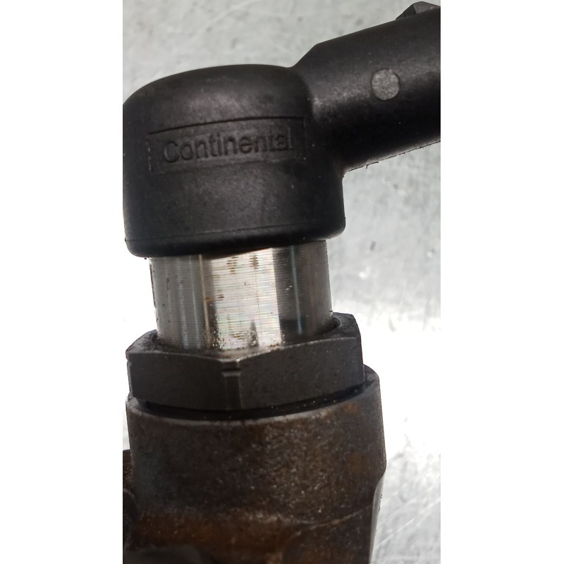 Recambio de inyector para renault scénic iii (jz0/1_) 1.5 dci referencia OEM IAM 8200903034 H3200704191 CONTINENTAL