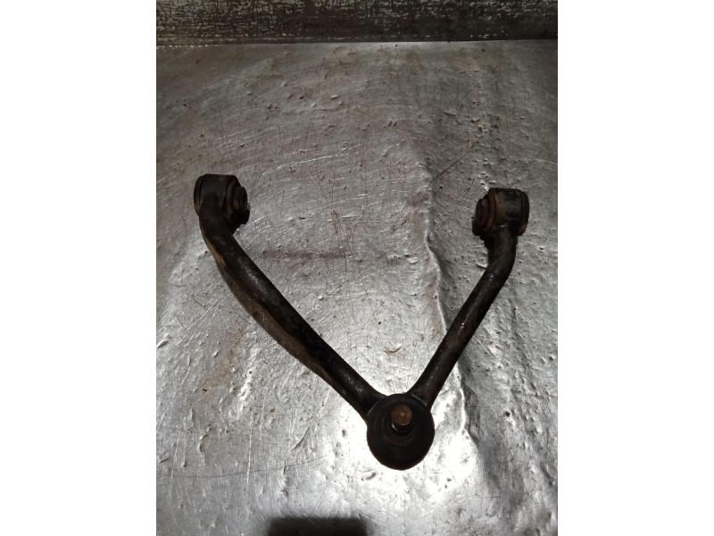 Recambio de brazo suspension superior delantero derecho para kia sorento i (jc) 2.5 crdi referencia OEM IAM   06