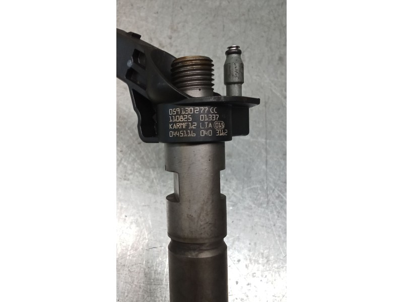 Recambio de inyector para audi a7 sportback (4ga, 4gf) 3.0 tdi quattro referencia OEM IAM 0445116040 059130277CC BOSCH