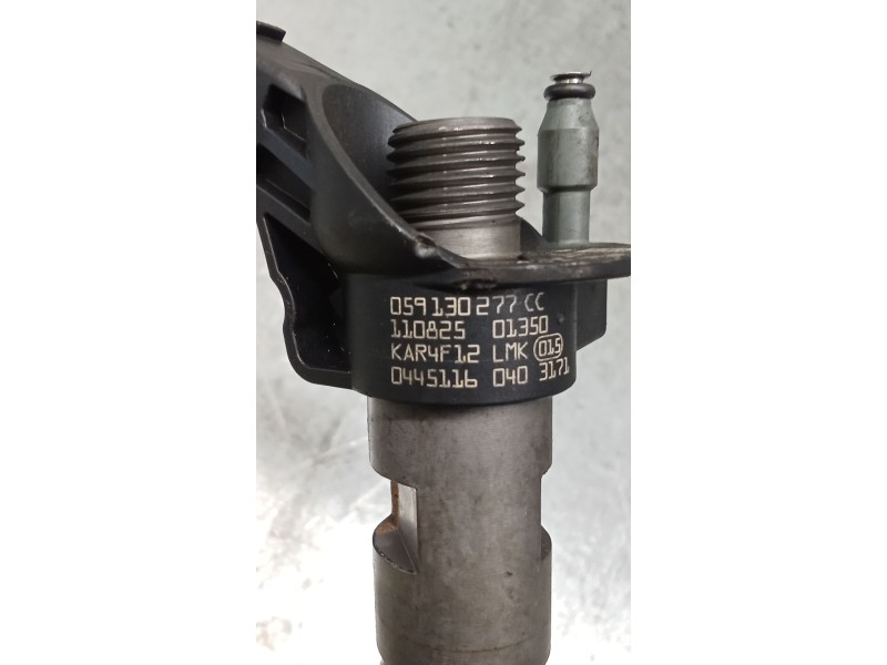 Recambio de inyector para audi a7 sportback (4ga, 4gf) 3.0 tdi quattro referencia OEM IAM 0445116040 059130277CC BOSCH