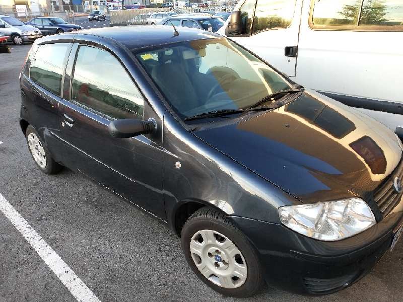 fiat punto berlina (188) del año 2005