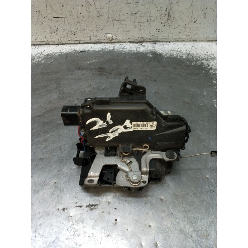 Recambio de motor cierre centralizado delantero izquierdo para seat leon (1m1) 1.9 tdi referencia OEM IAM 3B1837015A 5P 1999
