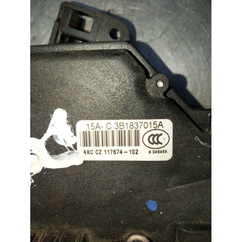 Recambio de motor cierre centralizado delantero izquierdo para seat leon (1m1) 1.9 tdi referencia OEM IAM 3B1837015A 5P 1999