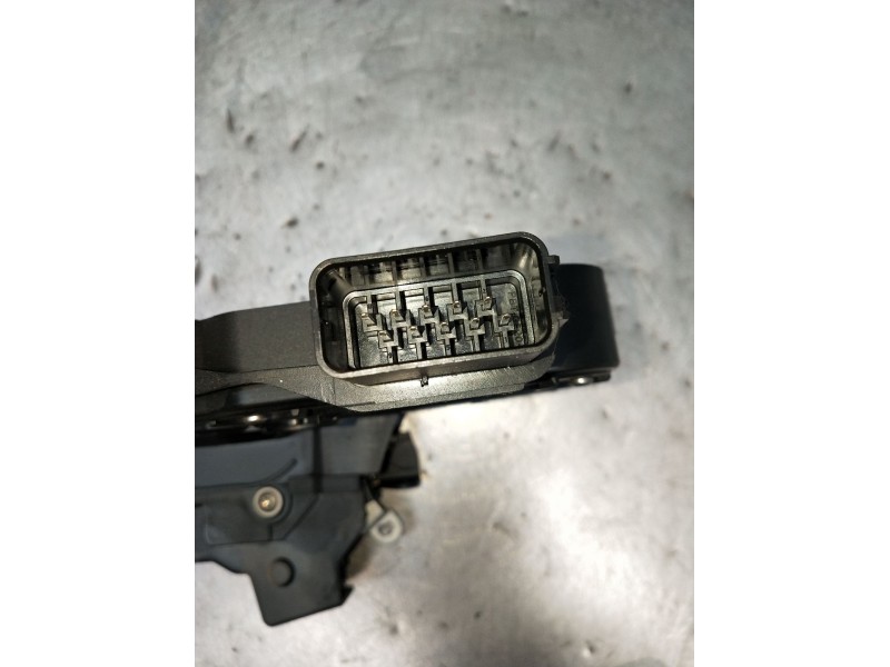 Recambio de motor cierre centralizado trasero derecho para land rover range rover sport v6 td s referencia OEM IAM 7H5A26412AC 5
