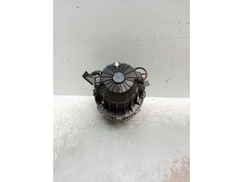 Recambio de motor calefaccion para audi a4 ber. (b8) s line sportpaket / plus referencia OEM IAM X6553 X6552 