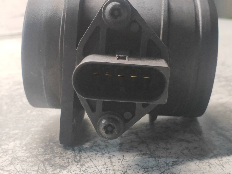 Recambio de caudalimetro para volkswagen fox (5z1) básico referencia OEM IAM 0281002531 038906461B 