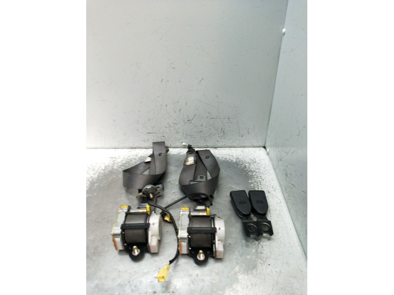 Recambio de juego cinturones delantero para suzuki alto vi (ff, ha24_) 1.1 (rf410) referencia OEM IAM  5P 2002