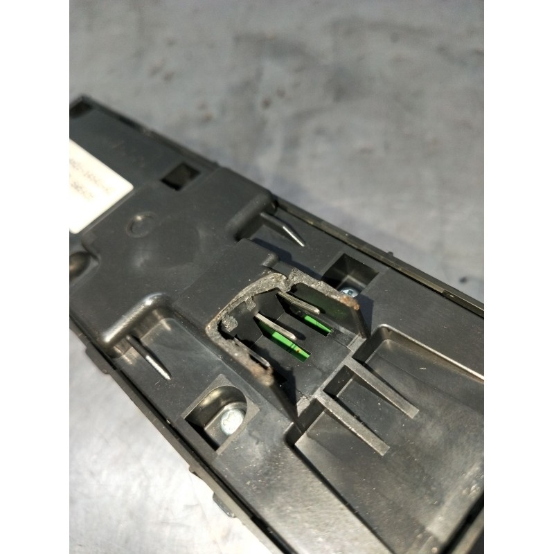 Recambio de mando elevalunas delantero izquierdo para land rover range rover sport v6 td s referencia OEM IAM AH2214540AC 5P 201