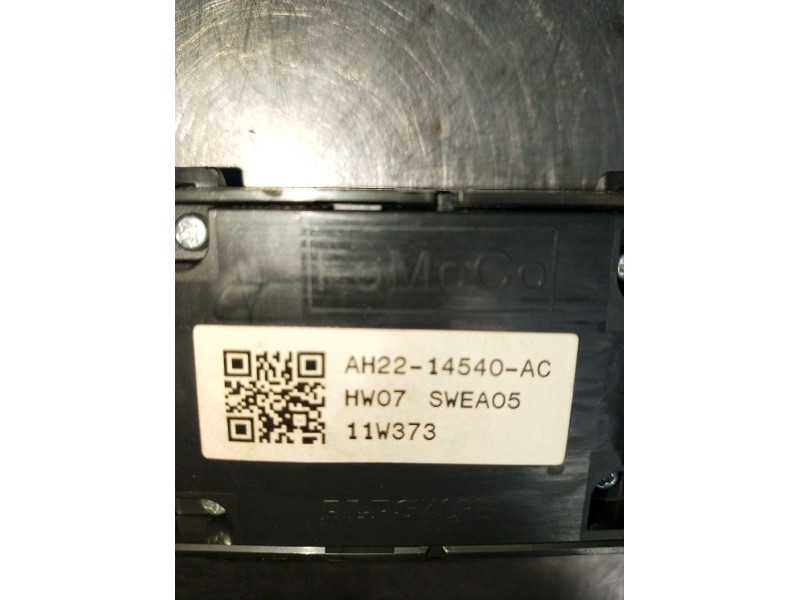 Recambio de mando elevalunas delantero izquierdo para land rover range rover sport v6 td s referencia OEM IAM AH2214540AC 5P 201