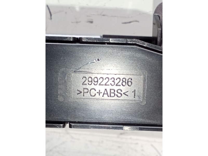 Recambio de mando multifuncion para hyundai i20 iii (bc3, bi3) 1.0 t-gdi referencia OEM IAM 93300Q0160 299223286 2020