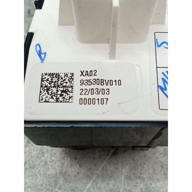 Recambio de mando retrovisor para hyundai i20 iii (bc3, bi3) 1.0 t-gdi referencia OEM IAM 93530BV010 299218837 2020