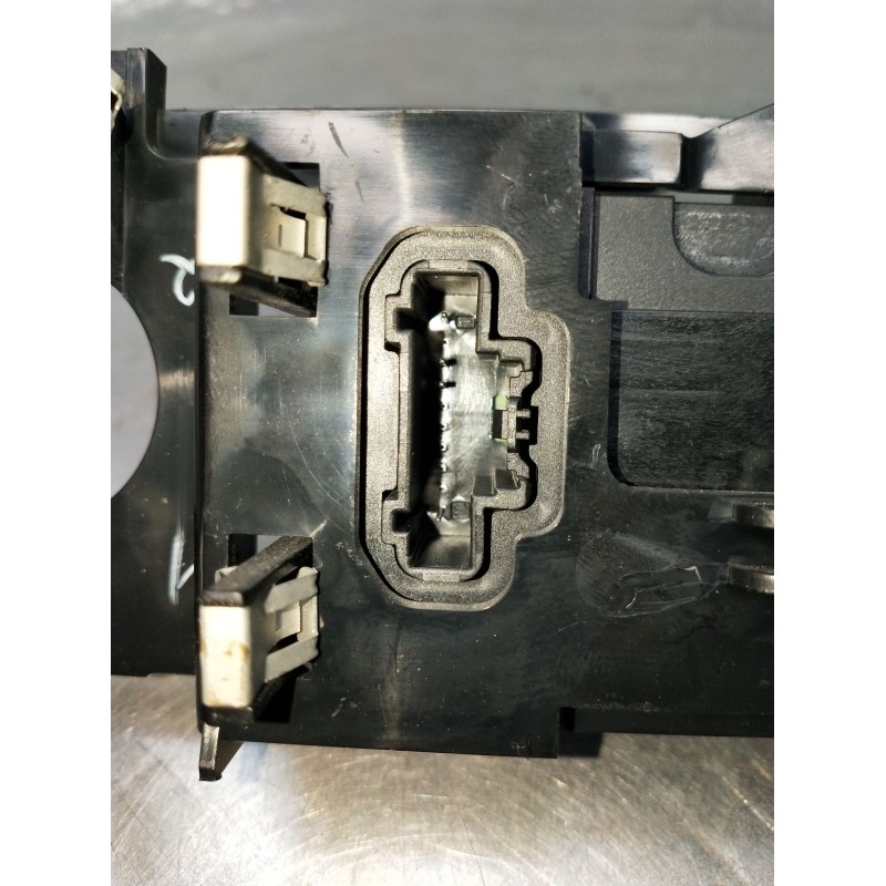 Recambio de mando multifuncion para land rover range rover sport v6 td s referencia OEM IAM CH2218C858BB 111024B11099 2010