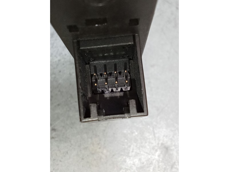 Recambio de mando multifuncion para audi a4 ber. (b8) s line sportpaket / plus referencia OEM IAM 8K0959673F  2011