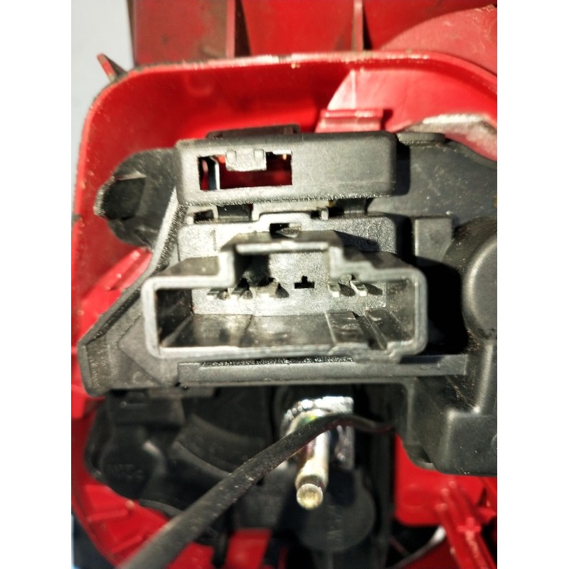 Recambio de piloto trasero derecho para peugeot 206 hatchback (2a/c) 1.4 hdi eco 70 referencia OEM IAM   2003