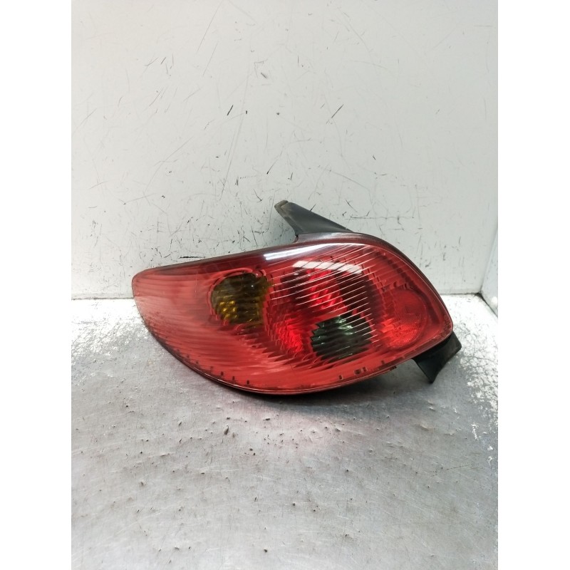 Recambio de piloto trasero izquierdo para peugeot 206 hatchback (2a/c) 1.4 hdi eco 70 referencia OEM IAM  VER FOTOS 2003