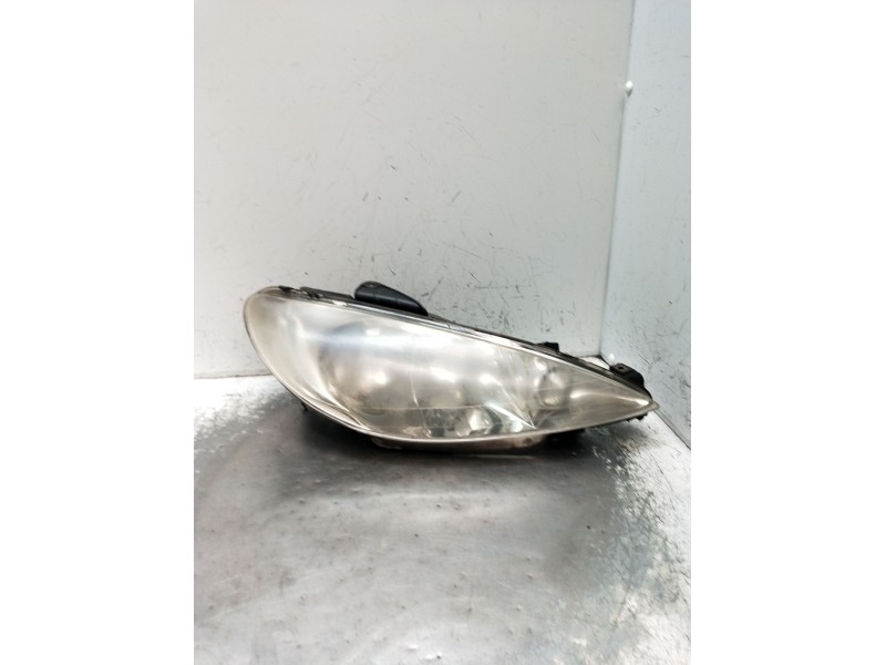 Recambio de faro derecho para peugeot 206 hatchback (2a/c) 1.4 hdi eco 70 referencia OEM IAM 9628666780 89001770 2003