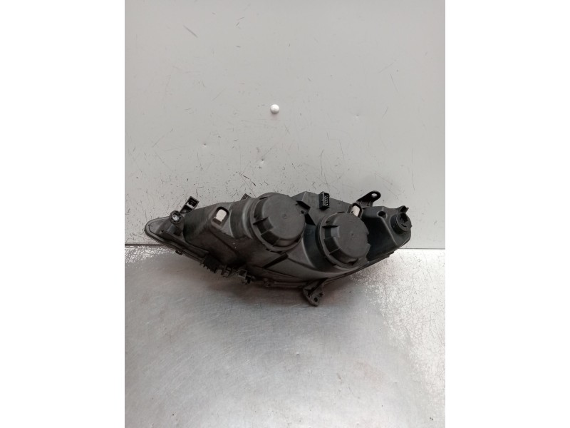 Recambio de faro derecho para peugeot 307 cc (3b) 1.6 16v referencia OEM IAM 9634369480 89309085 2003