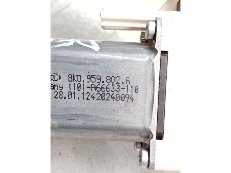 Recambio de elevalunas delantero derecho para audi a4 ber. (b8) s line sportpaket / plus referencia OEM IAM 8K0837462A 5P 8K0959