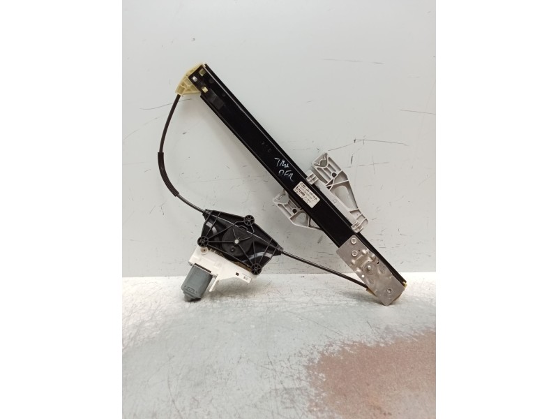 Recambio de elevalunas trasero derecho para audi a4 ber. (b8) s line sportpaket / plus referencia OEM IAM 8K0839462A 5P. 8K09598
