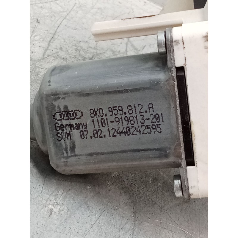 Recambio de elevalunas trasero derecho para audi a4 ber. (b8) s line sportpaket / plus referencia OEM IAM 8K0839462A 5P. 8K09598