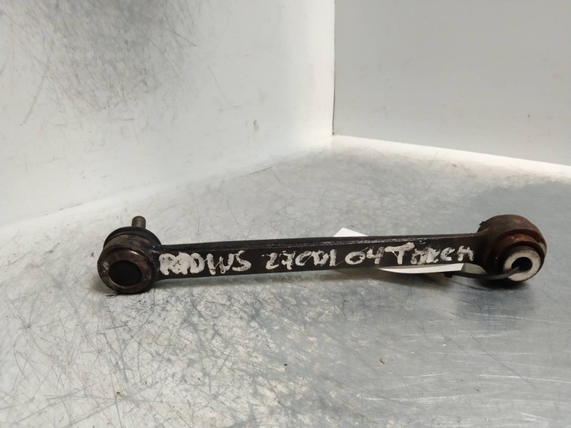 Recambio de brazo suspension superior trasero derecho para ssangyong rodius 2.7 turbodiesel cat referencia OEM IAM   