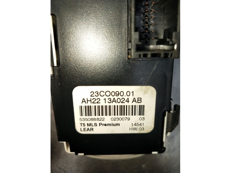 Recambio de mando luces para land rover range rover sport v6 td s referencia OEM IAM 23C009001 AH2213A024AB 2010